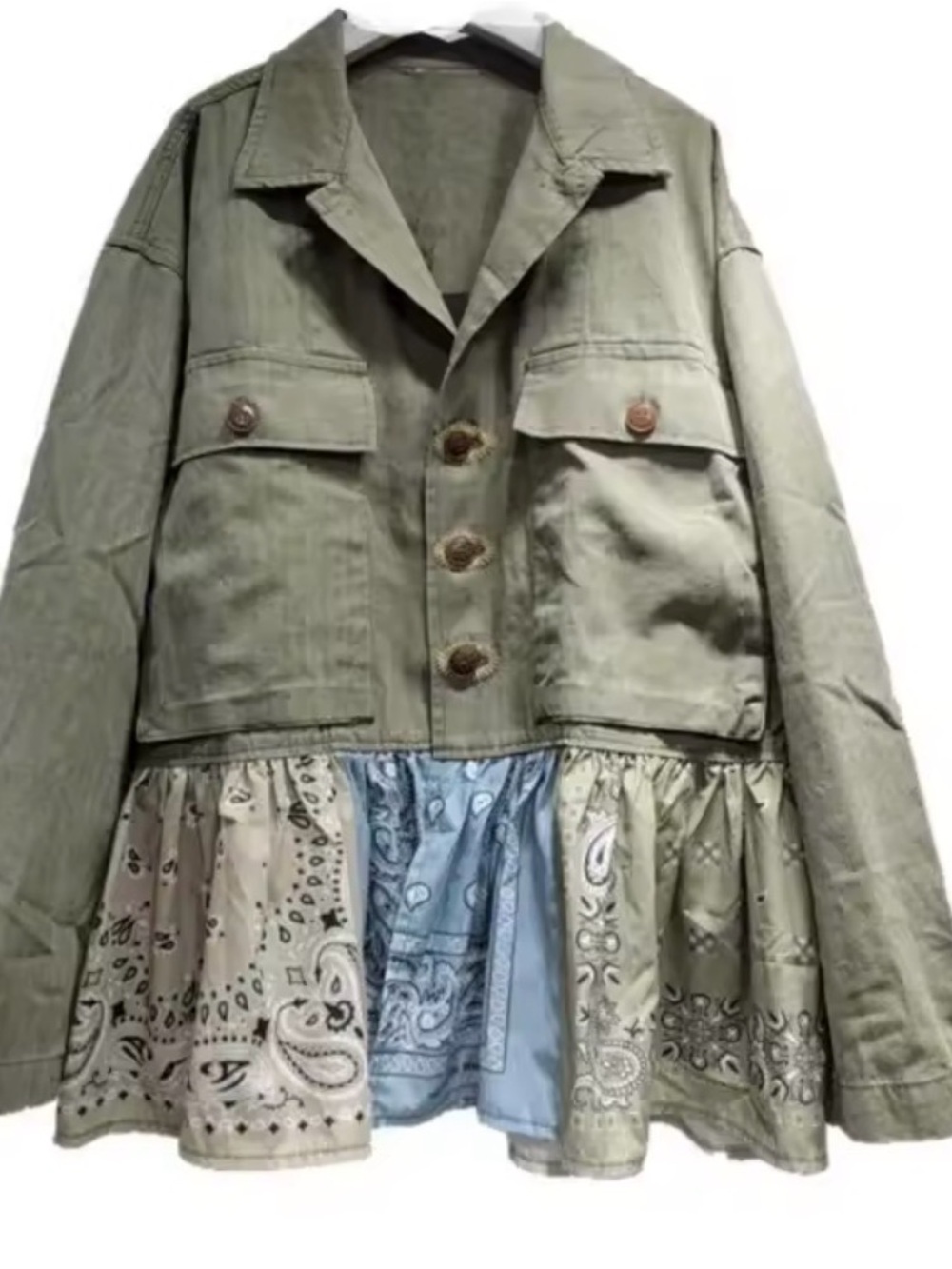 Vintage-Inspired Olive Green Denim Utility Jacket with Bandana Hem - Picture 2 of 7